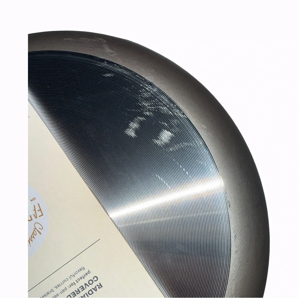 Farberware Radiant Nonstick Saute Pan with Lid 2.75 Quart Champagne See Pics NWT